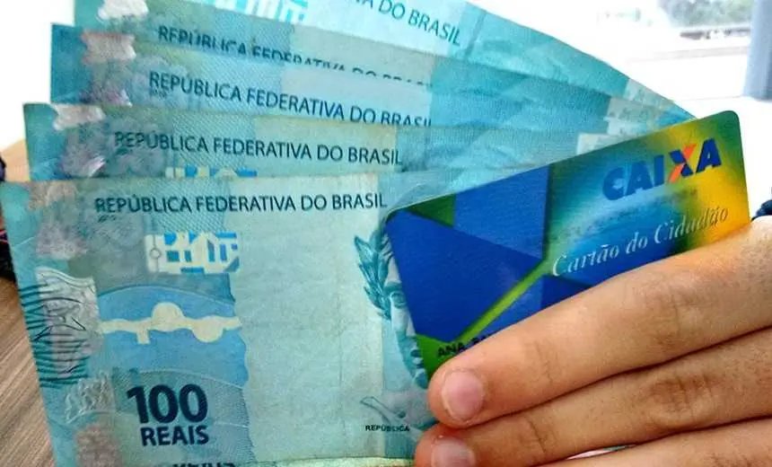 Dois milh&otilde;es ainda n&atilde;o sacaram o dinheiro do abono salarial