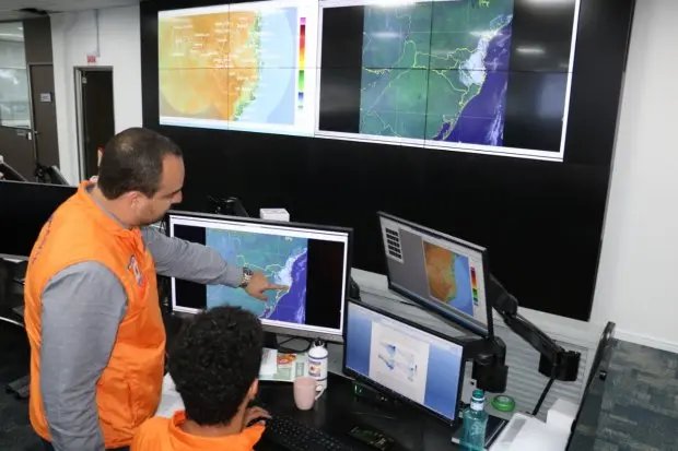 Defesa Civil desenvolve novo sistema de emiss&atilde;o de alertas