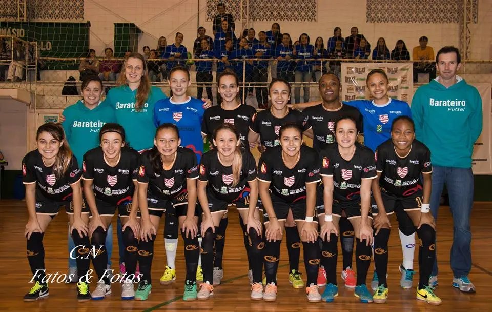 Barateiro Futsal goleia na estreia 