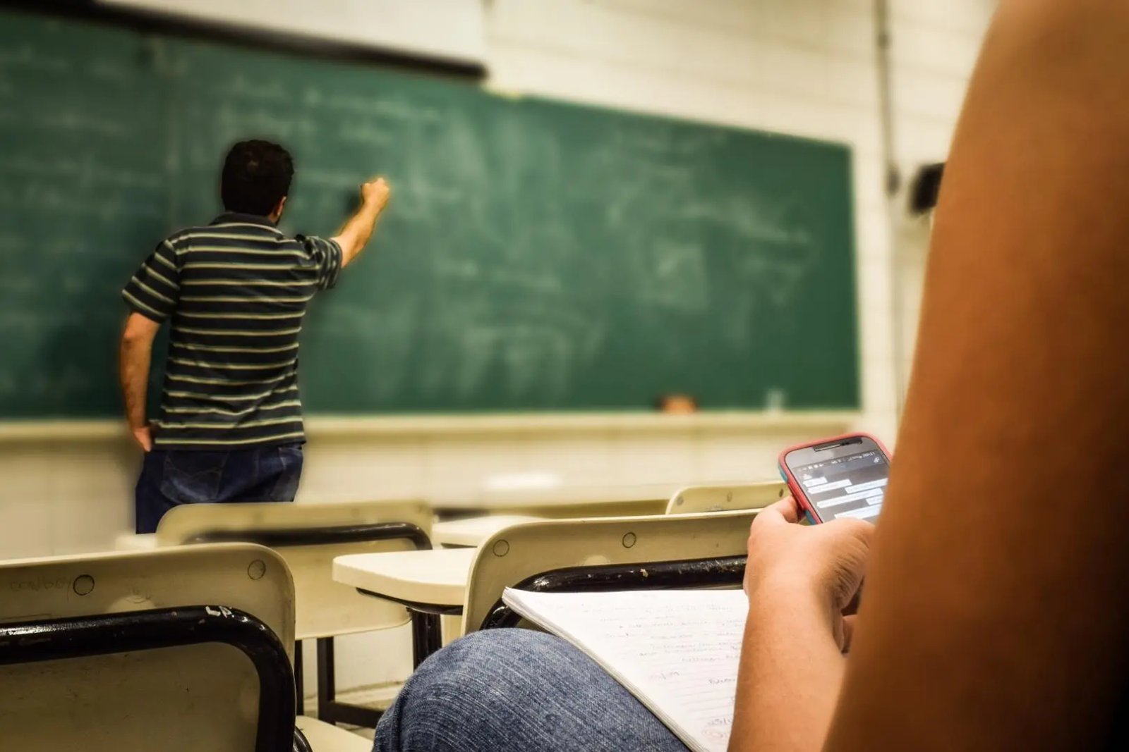 Aumento no piso salarial de professores &eacute; discutido, em S&atilde;o Jo&atilde;o Batista