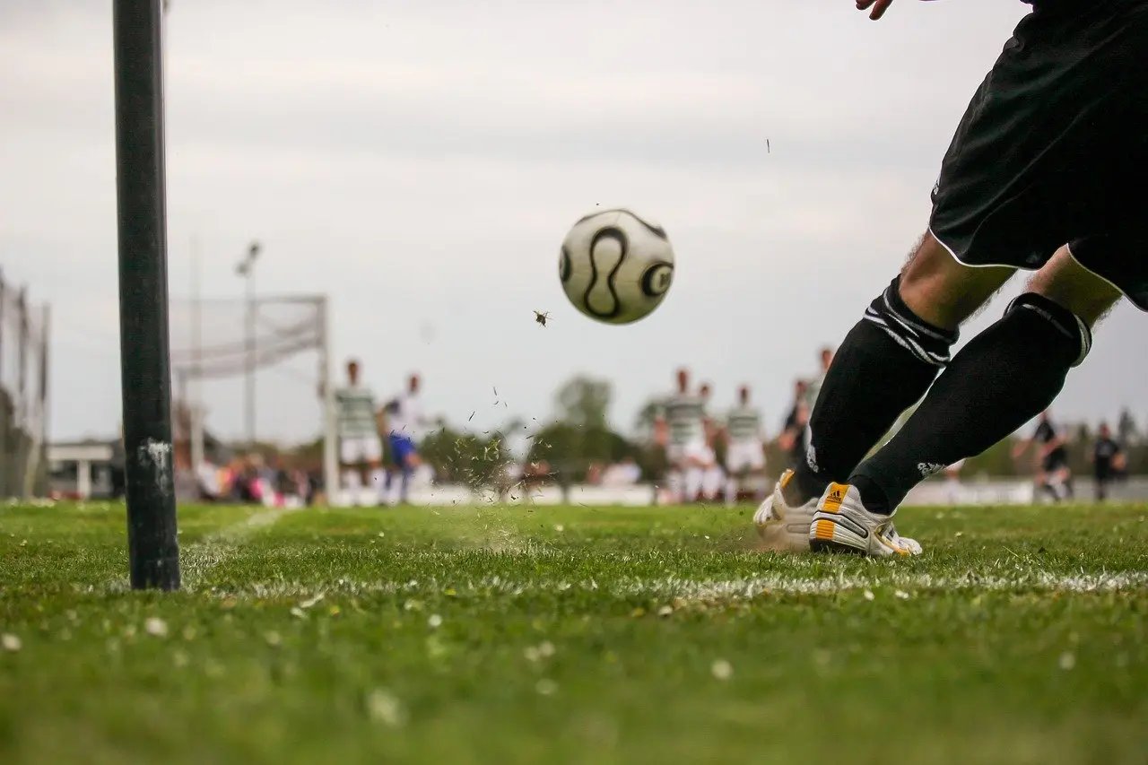 Futebol recreativo est&aacute; liberado, mas com regras r&iacute;gidas