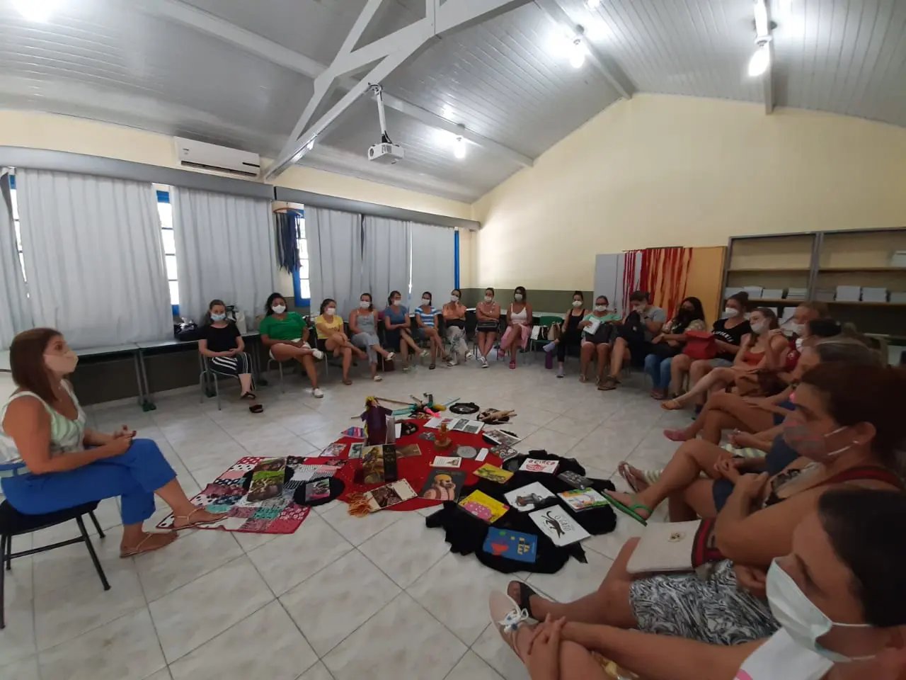Professores da rede municipal de Guabiruba recebem capacita&ccedil;&atilde;o