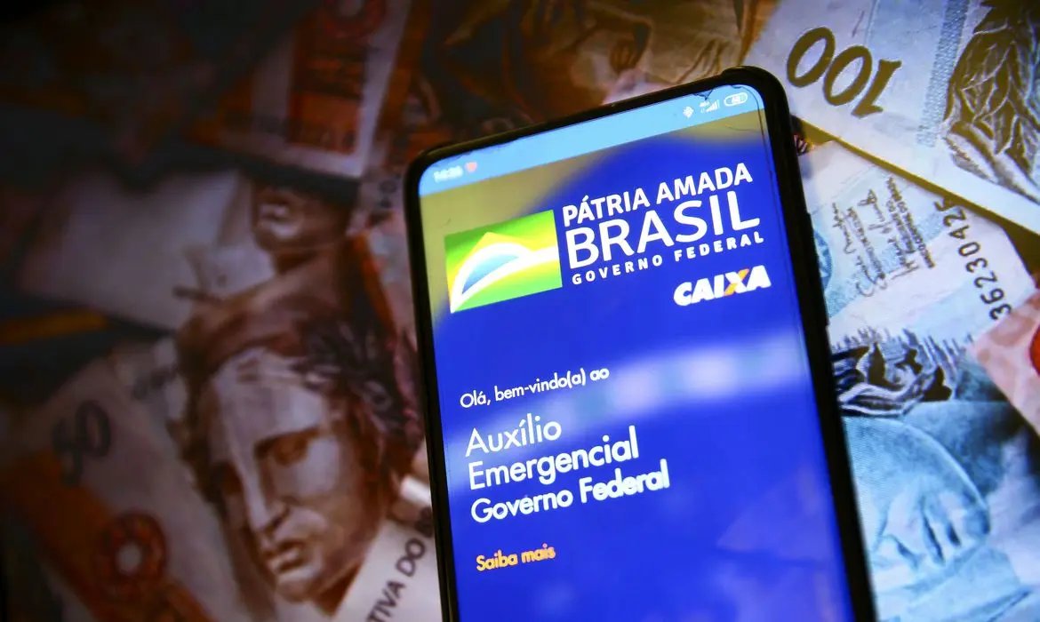 Mais uma remessa do Aux&iacute;lio Emergencial &eacute; paga pela Caixa
