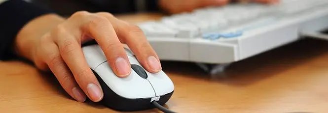 Quase 80% dos jovens têm perfil em redes sociais
