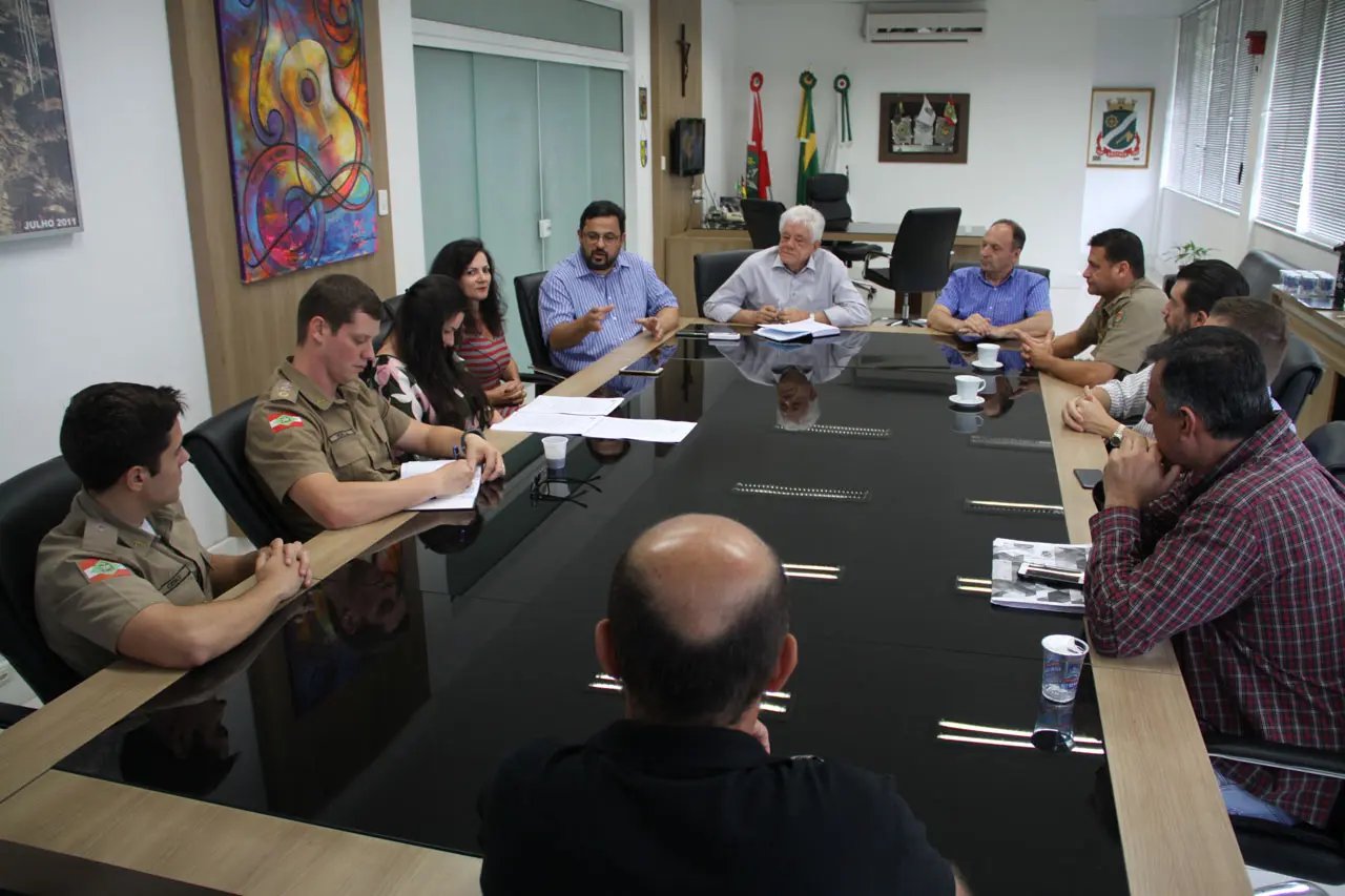 Projeto de lei sobre convênios é apresentado às polícias Civil e Militar em Brusque