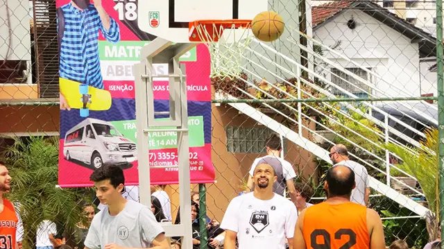 Basquete de rua em Brusque