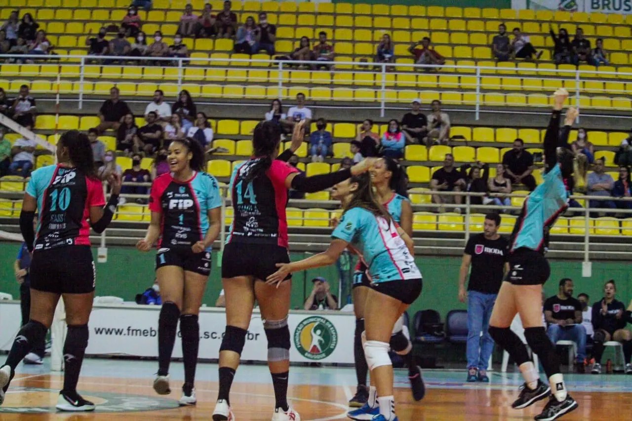 Moda Brusque V&ocirc;lei prepara an&uacute;ncio de atleta multicampe&atilde; para a Superliga B