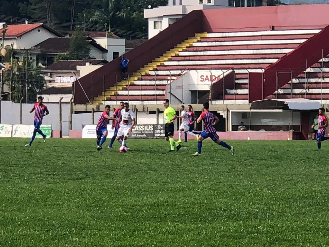 Carlos Renaux empata e se complica na tabela de classificação