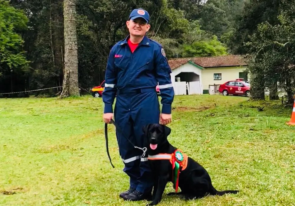 Bombeiros de Brusque agora vai contar com cão de buscas