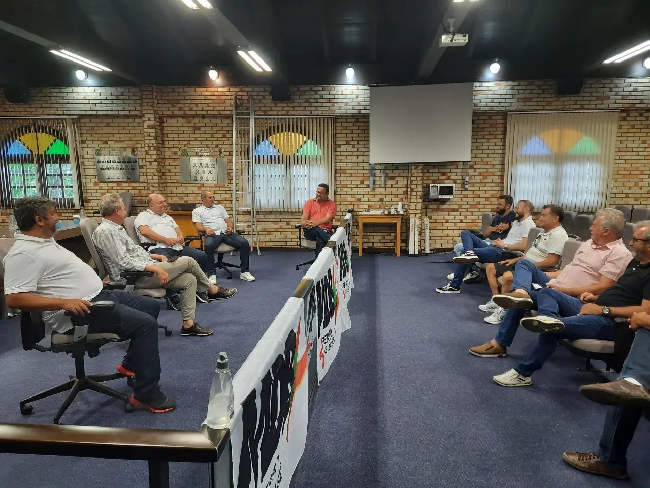 (V&iacute;deo) Com reuni&atilde;o em Brusque, MDB discute posi&ccedil;&atilde;o para elei&ccedil;&otilde;es de 2022