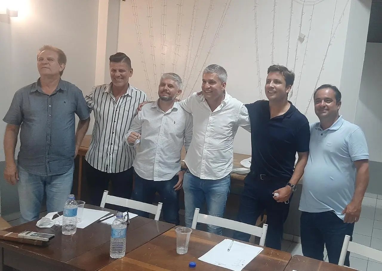 Em Brusque, Podemos apresenta pr&eacute;-candidato ao governo do estado e faz filia&ccedil;&otilde;es