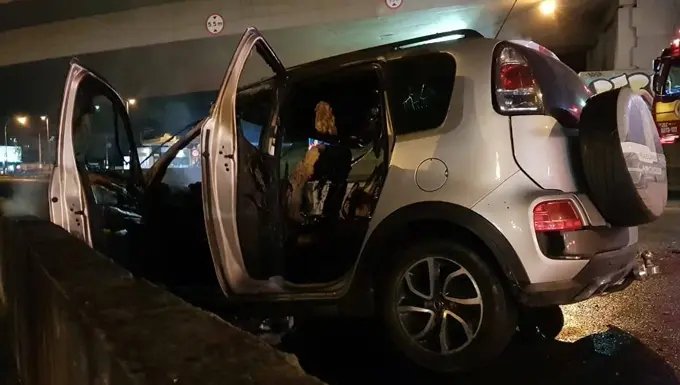 Veículo de Brusque se envolve em grave acidente na BR-101