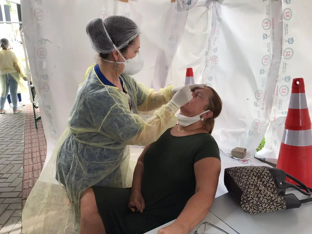 Brusque abre mais tr&ecirc;s unidades de sa&uacute;de para atender sintom&aacute;ticos respirat&oacute;rios 