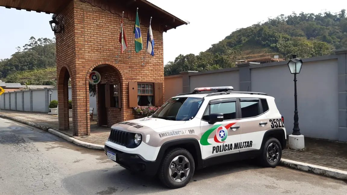 Refor&ccedil;o para os trabalhos da PM em Guabiruba