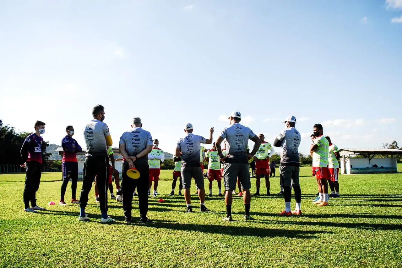 Brusc&atilde;o embarca para segundo jogo da S&eacute;rie C