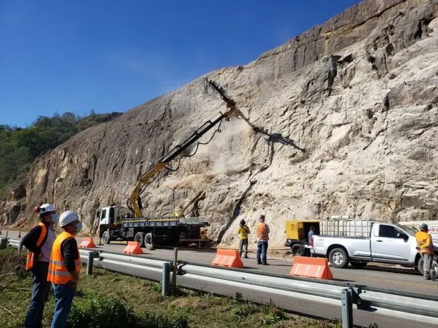 Tr&aacute;fego na Serra do Rio do Rastro ser&aacute; liberado das 17h de s&aacute;bado &agrave;s 8h de segunda-feira