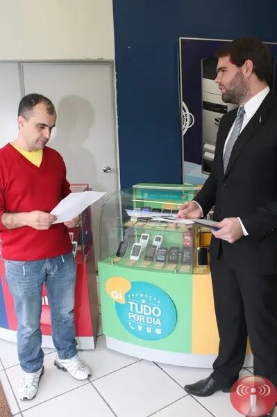 Procon notifica lojas em Guabiruba