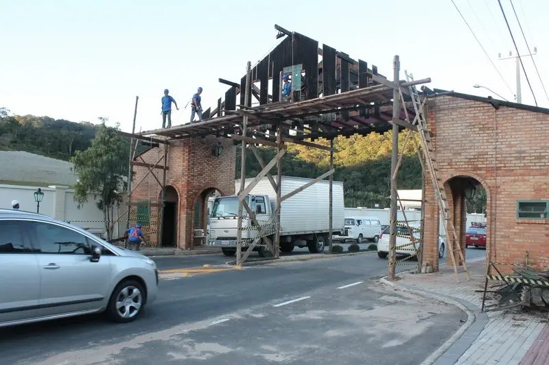 Pórtico de Guabiruba passa por reformas