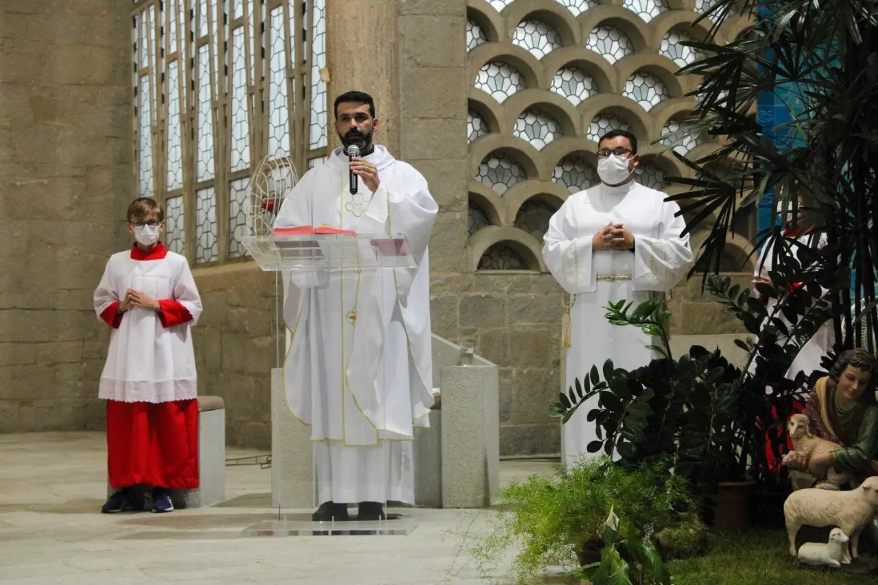 Par&oacute;quia celebra solenidade da Epifania