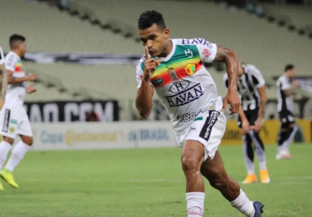 Brusque FC anuncia retorno do atacante Alex Sandro