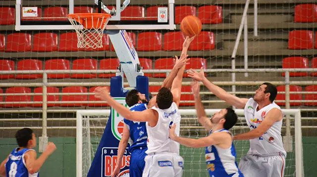Brusque Basquete atropela Avaí
