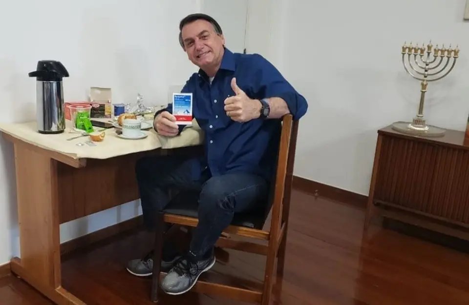 Bolsonaro divulga resultado do novo teste para Covid-19