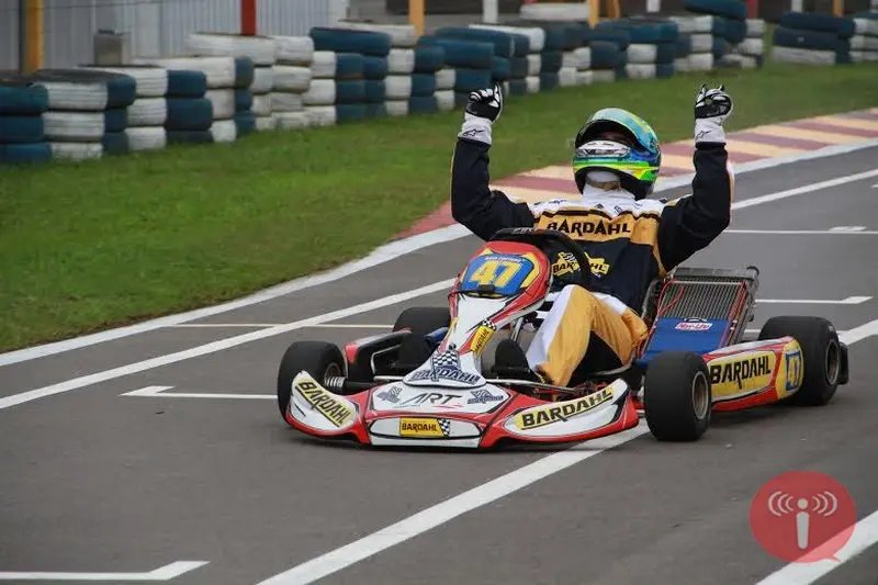 Brusquense vence em Penha e é vice-campeão