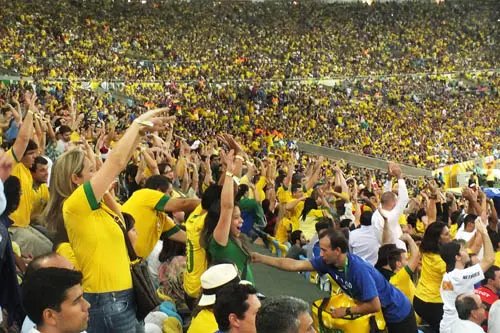Média é de 50 mil por jogo