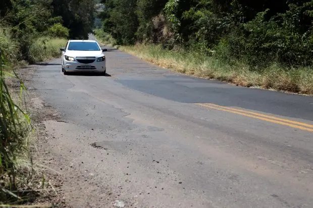 Infraestrutura lan&ccedil;a licita&ccedil;&atilde;o para projeto de restaura&ccedil;&atilde;o da SC-305 e SC-283, no Extremo Oeste