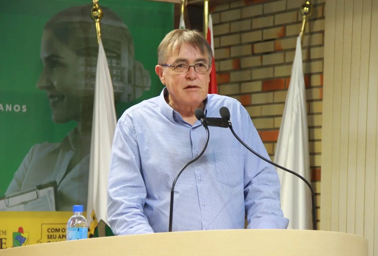 "Me parece uma manobra com cunho pol&iacute;tico &agrave;s v&eacute;speras das elei&ccedil;&otilde;es"