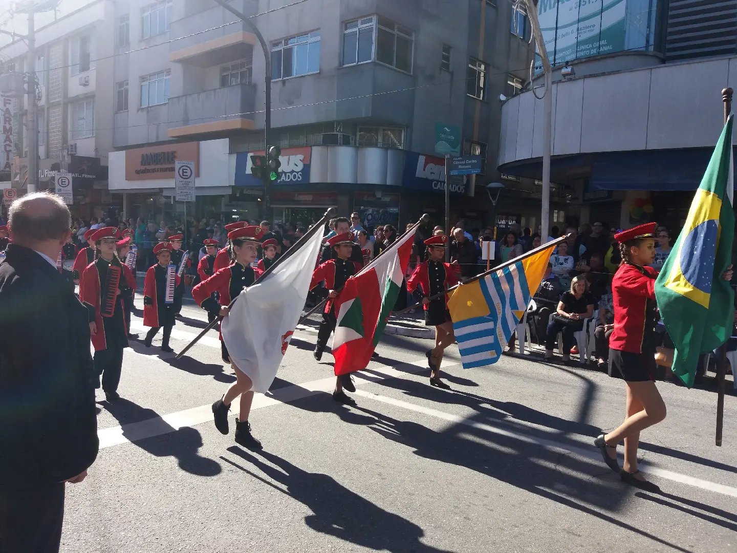 Desfile neste sábado comemora os 158 anos de Brusque