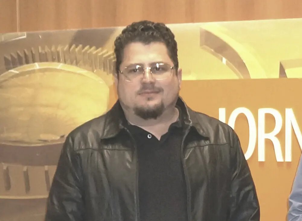 C&acirc;mara lamenta morte de ex-servidor, v&iacute;tima da Covid-19