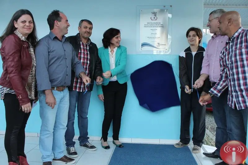 Inaugurada revitalização da Escola Arthur Wippel
