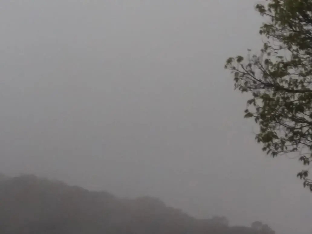 Aviso meteorol&oacute;gico prev&ecirc; frio intenso e chuva