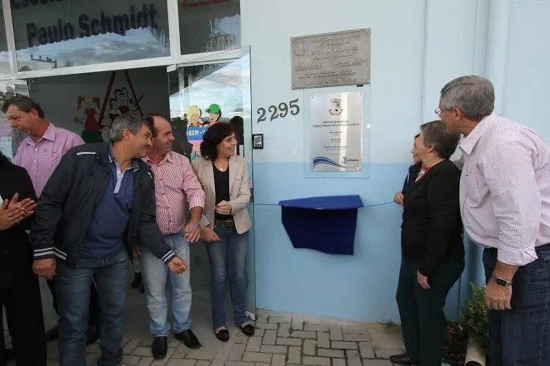Escola Paulo Schmidt é revitalizada
