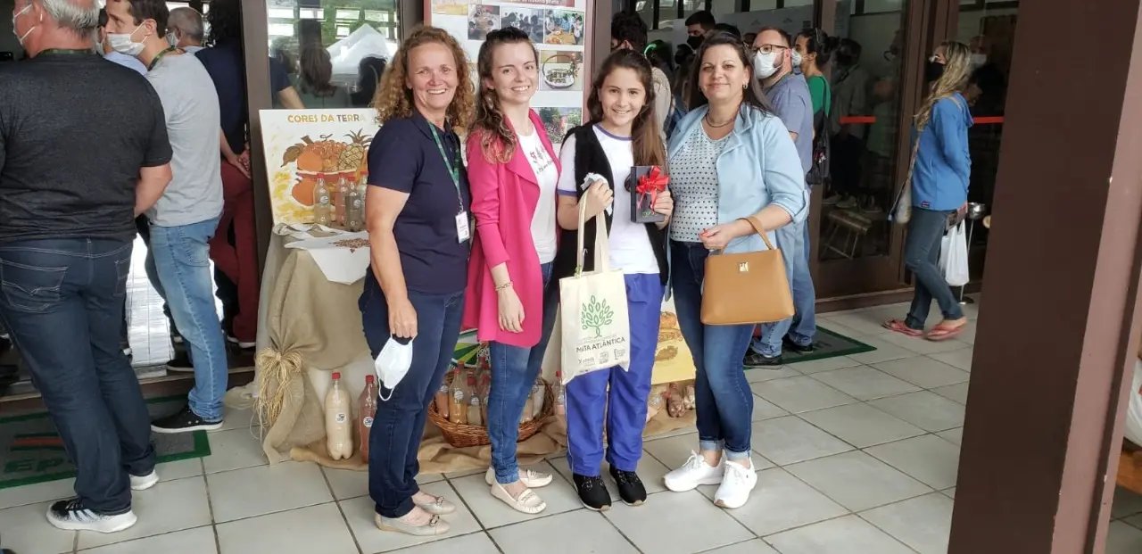 Aluna de Guabiruba vence concurso com mais de 600 inscritos