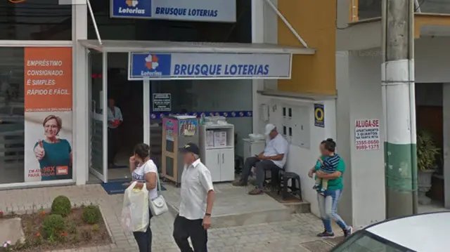 Mega-Sena acumula e prêmio chega a R$72 milhões