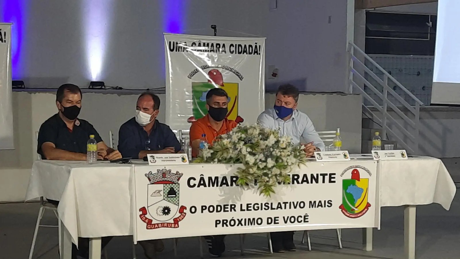 (V&iacute;deo) Guabiruba Sul recebe sess&atilde;o itinerante
