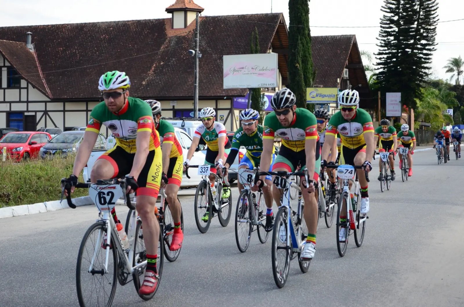 Deu Primeiro de Maio no ciclismo dos Jacobs