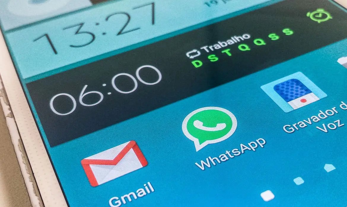 Banco Central pro&iacute;be servi&ccedil;o de pagamentos pelo WhatsApp no Brasil