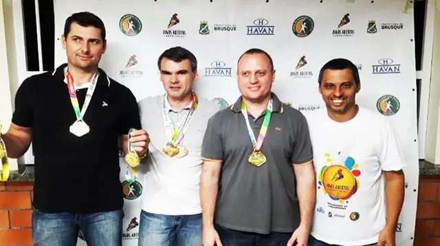  Centro e Steffen vencem tiro ao alvo feminino e masculino 
