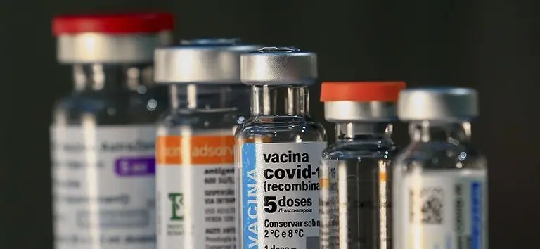 Brusque j&aacute; aplicou mais de 200 mil doses de vacina contra a Covid-19  