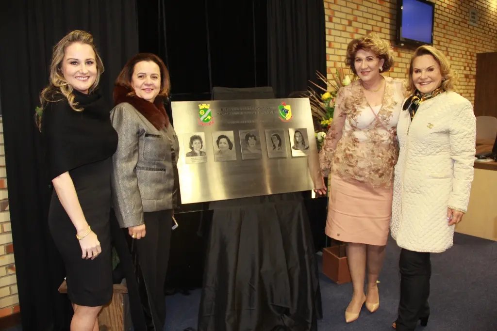 Mulheres vereadoras ganham ala e homenagem na Câmara