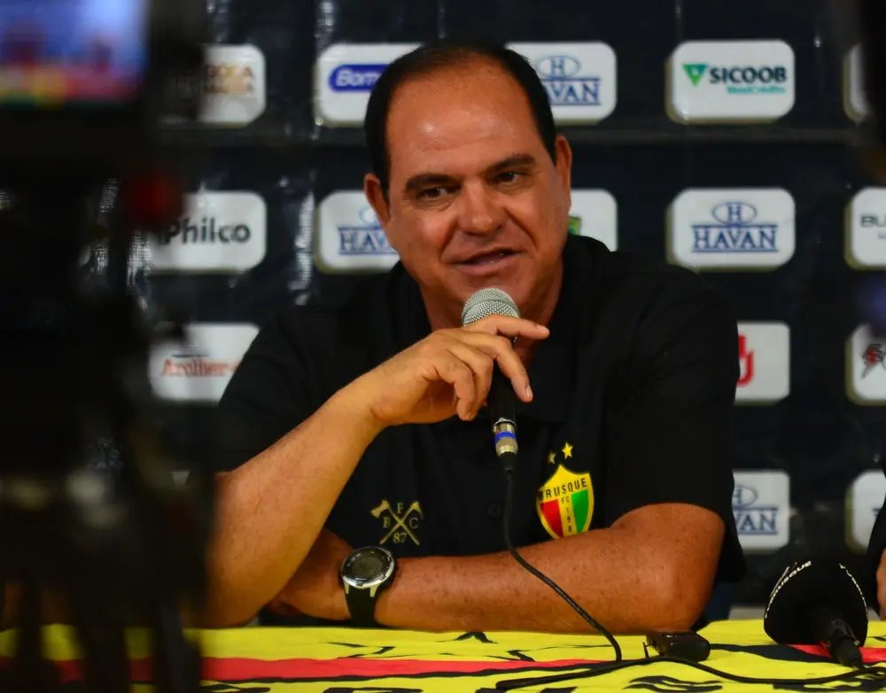 "Tinha que ser diante do torcedor, e tinha que ser na &uacute;ltima partida em casa"