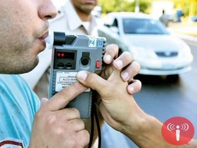 Motoristas possivelmente embriagados