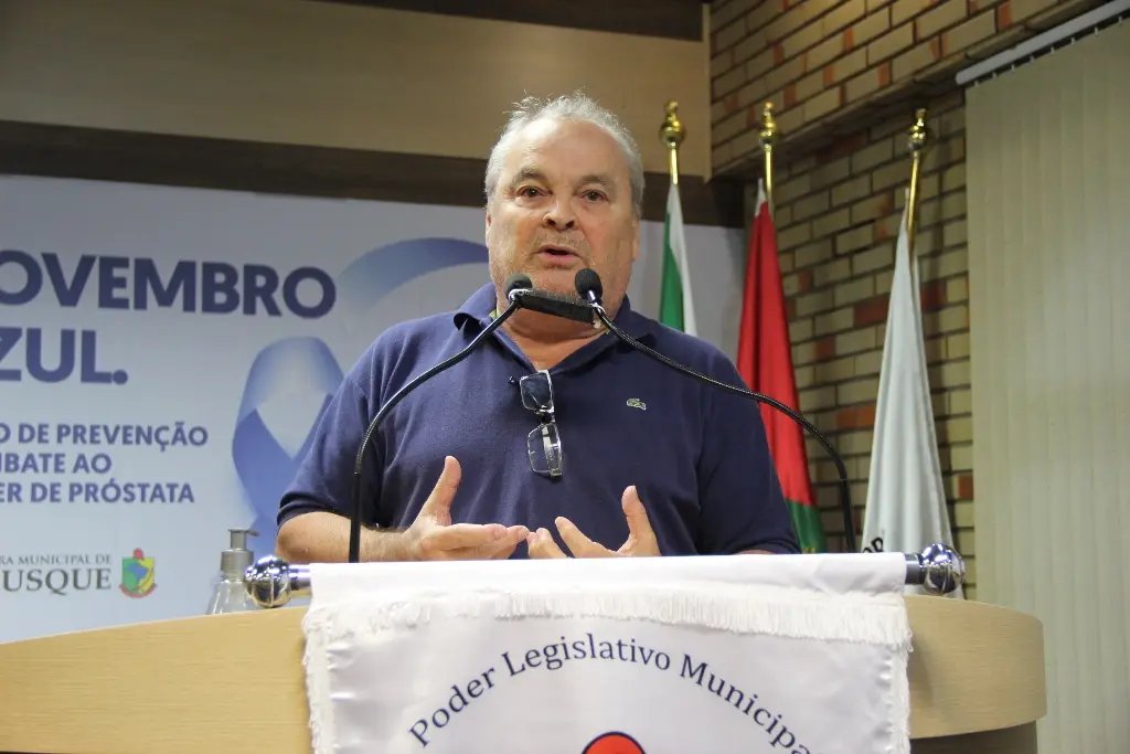 Vereador afirma que comiss&atilde;o est&aacute; travando andamento de projetos