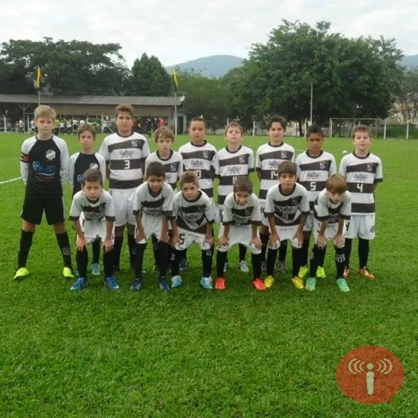 Santos Dumont em campo contra Tupi