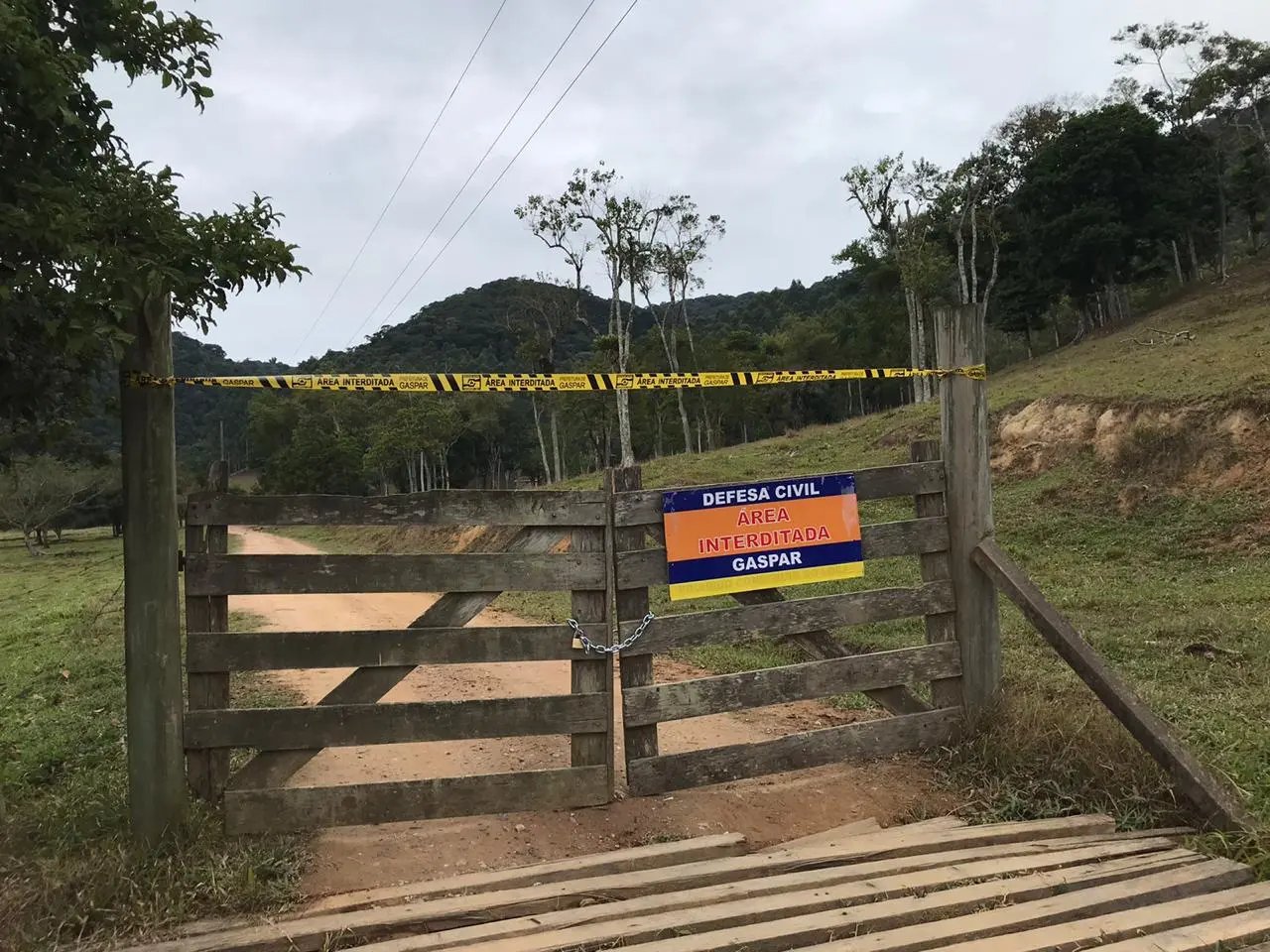 Sequ&ecirc;ncia de aglomeros faz acesso ao Morro do Parapente ser fechado