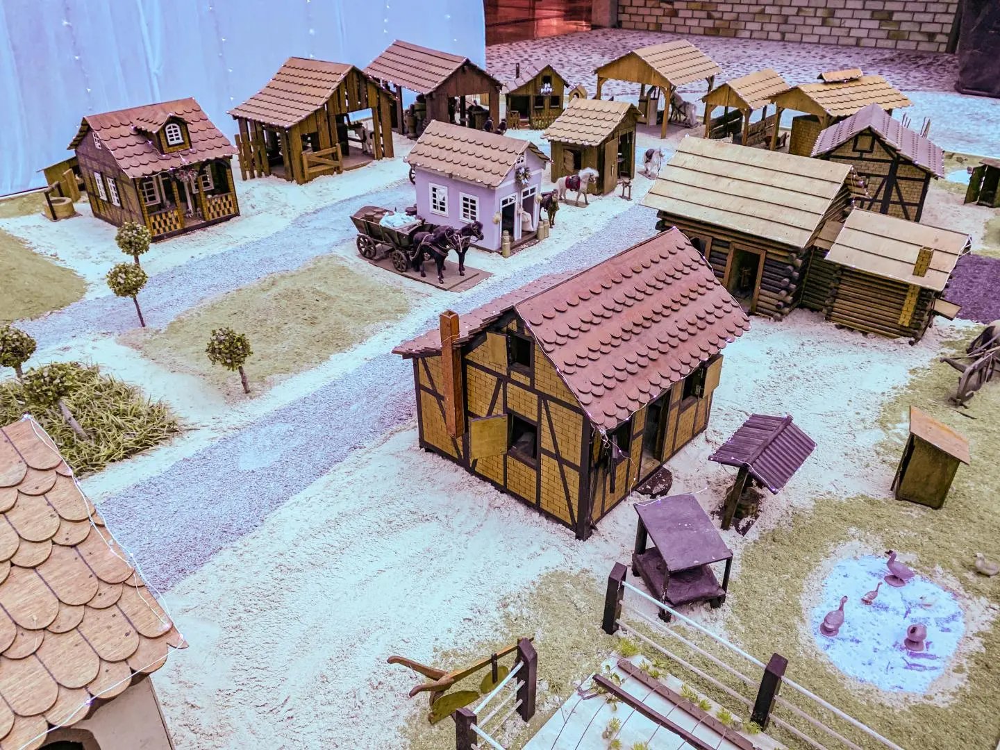 UNIFEBE recebe exposi&ccedil;&atilde;o Brusque Antiga em Miniaturas  