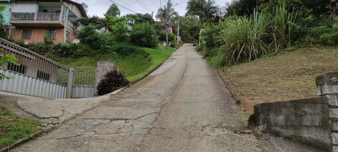 (V&Iacute;DEO) Moradores da Rua Juazeiro pedem socorro